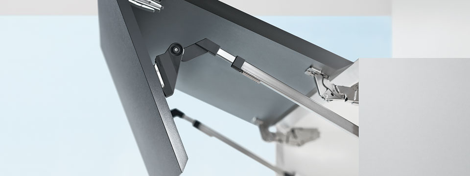 AVENTOS для фасадов со скошенными кромками и с фальцем AVENTOS для фасадов со скошенными кромками и с фальцем